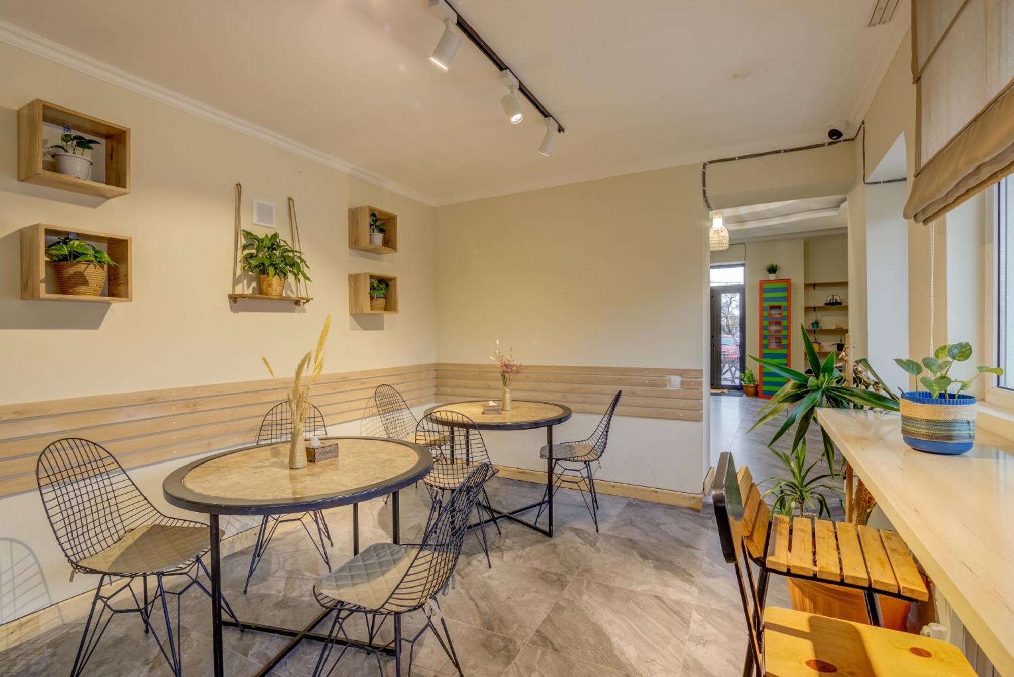 People Guest House Бішкек Екстер'єр фото