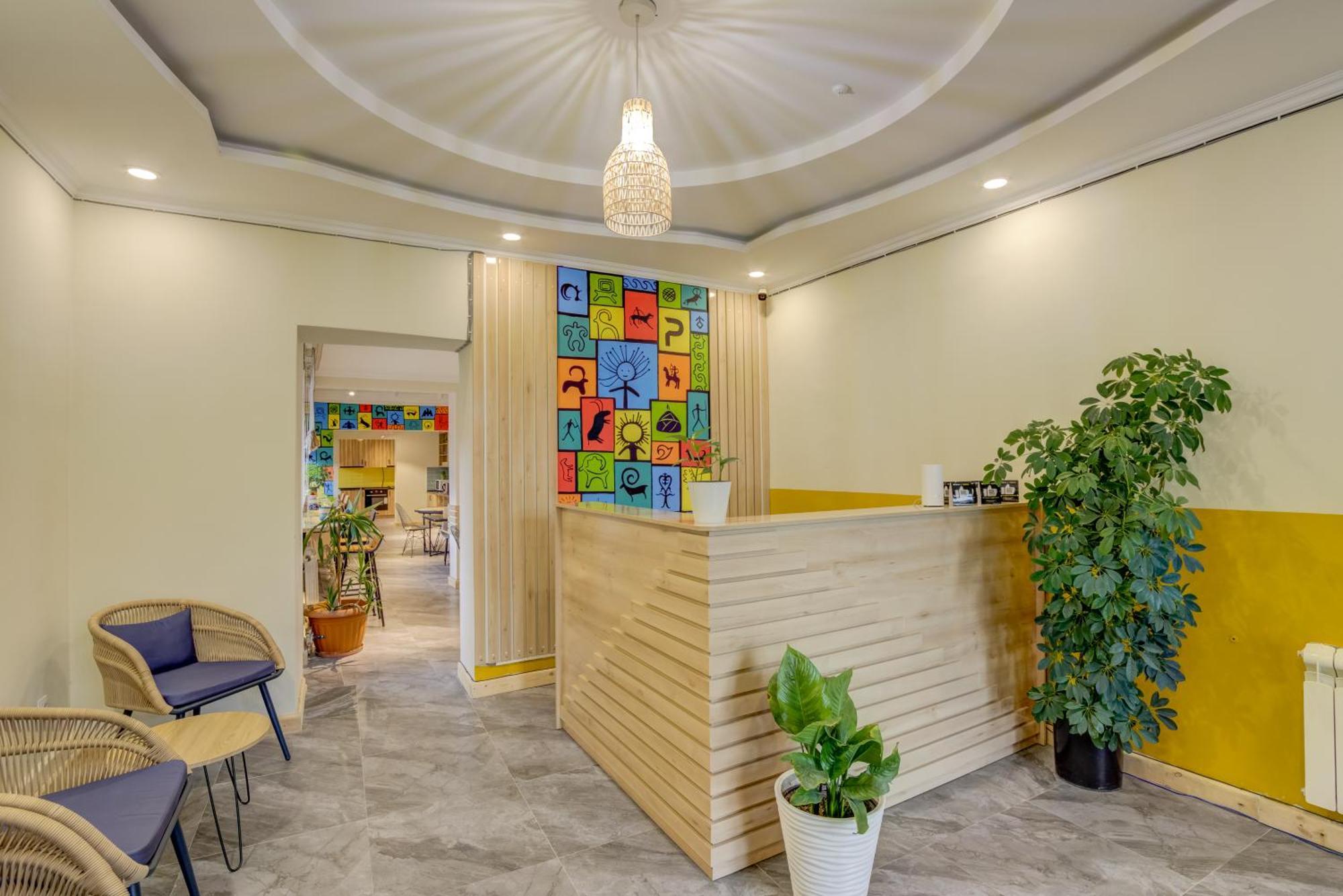 People Guest House Бішкек Екстер'єр фото
