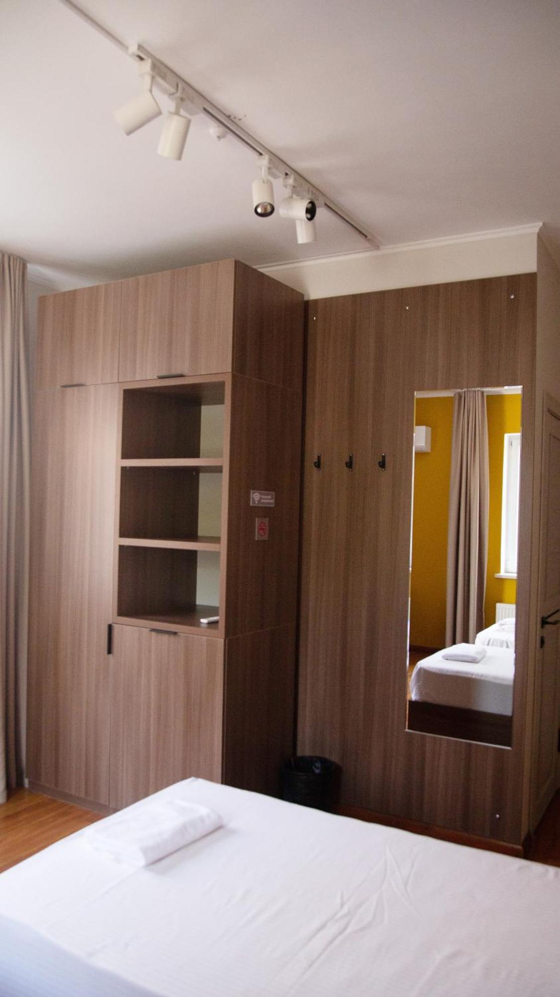 People Guest House Бішкек Екстер'єр фото