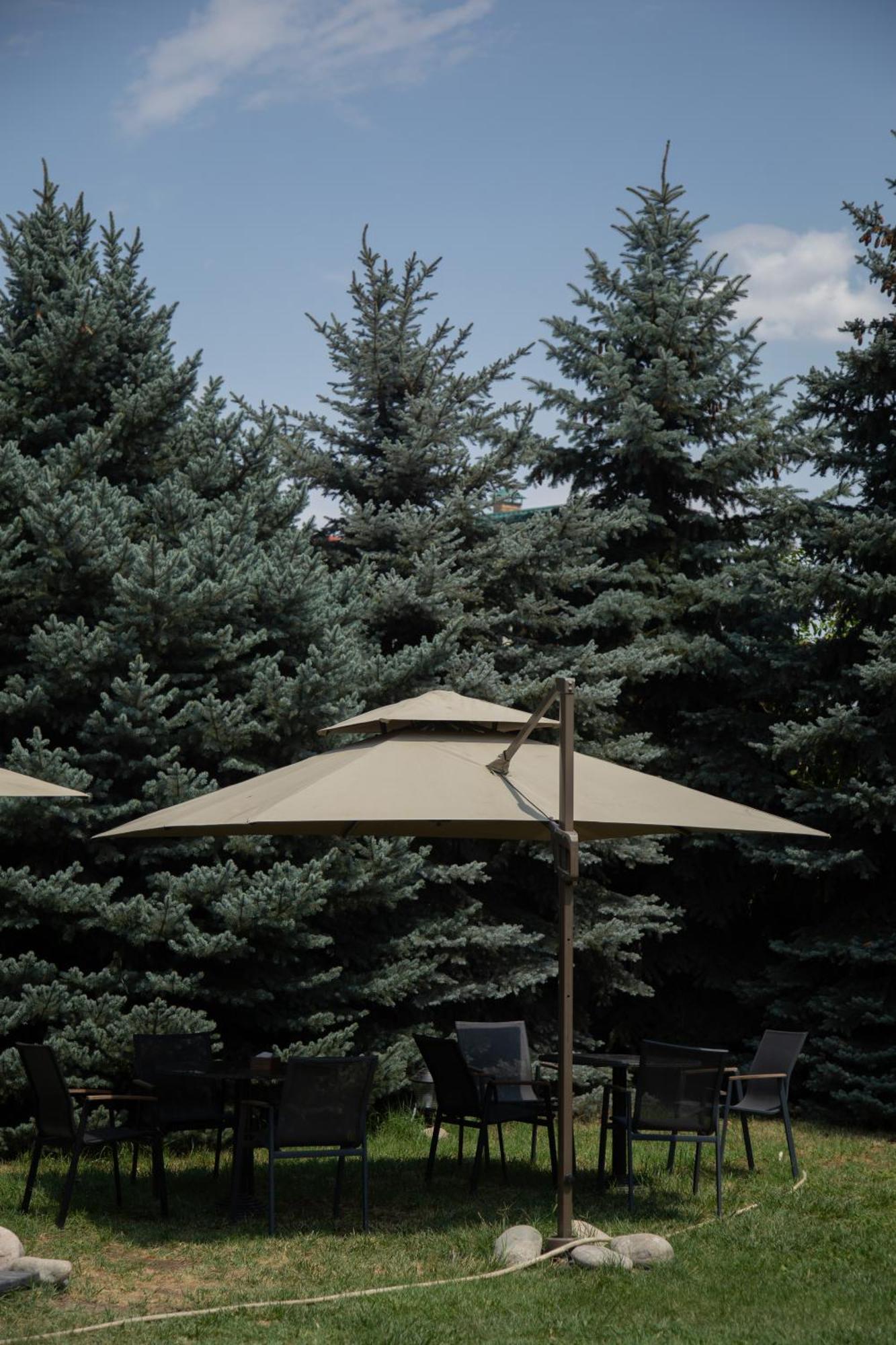 People Guest House Бішкек Екстер'єр фото