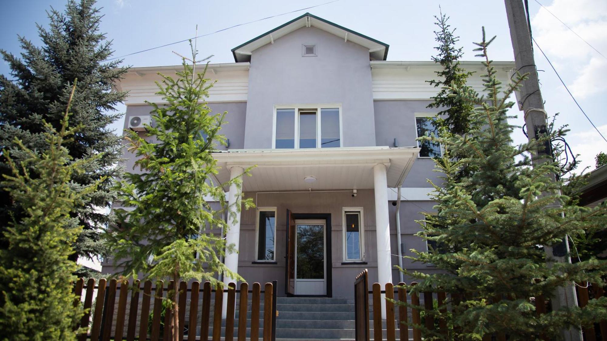 People Guest House Бішкек Екстер'єр фото