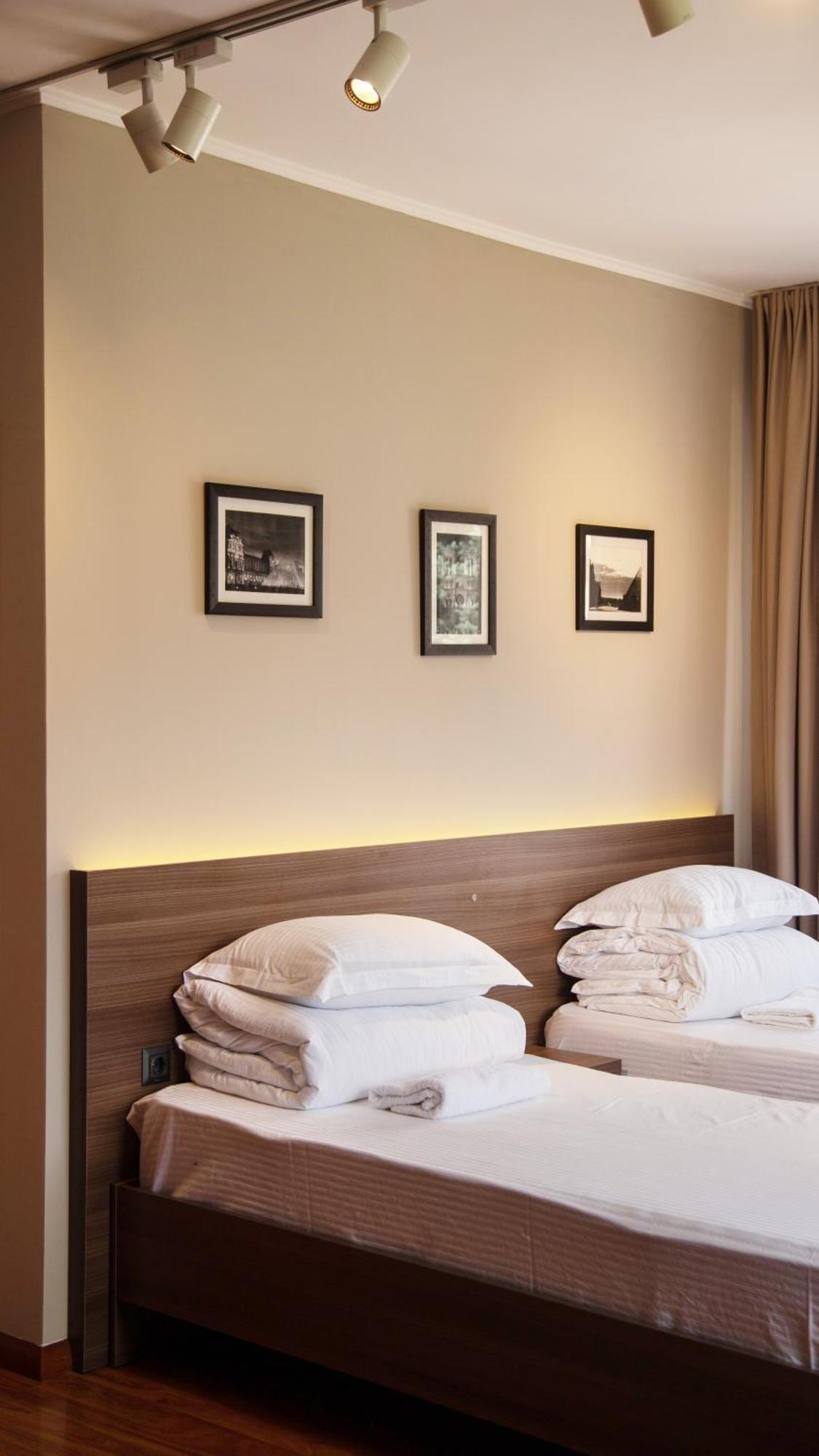 People Guest House Бішкек Екстер'єр фото